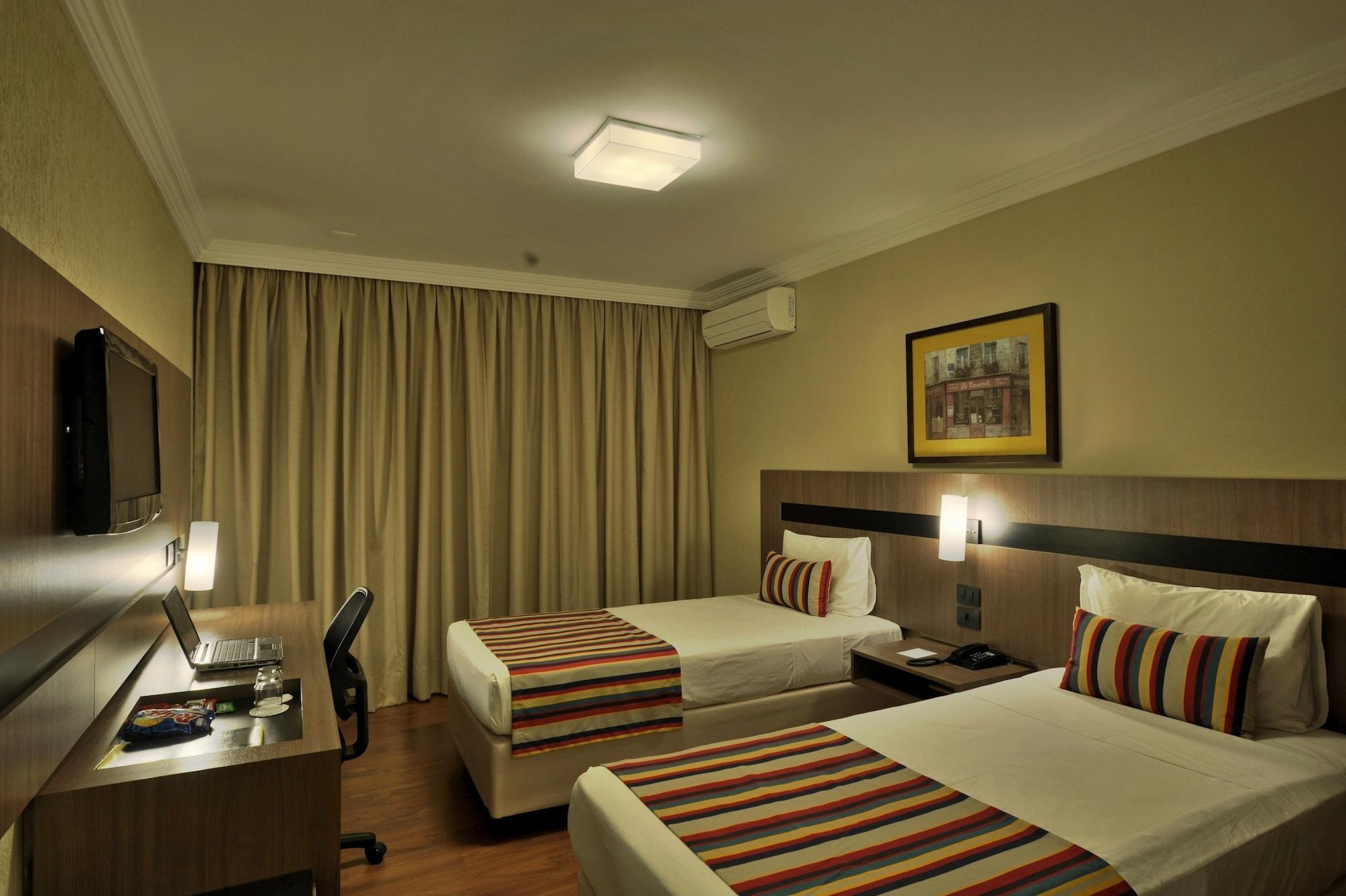 Hotel Deville Express Cascavel Cascavel  Exterior photo