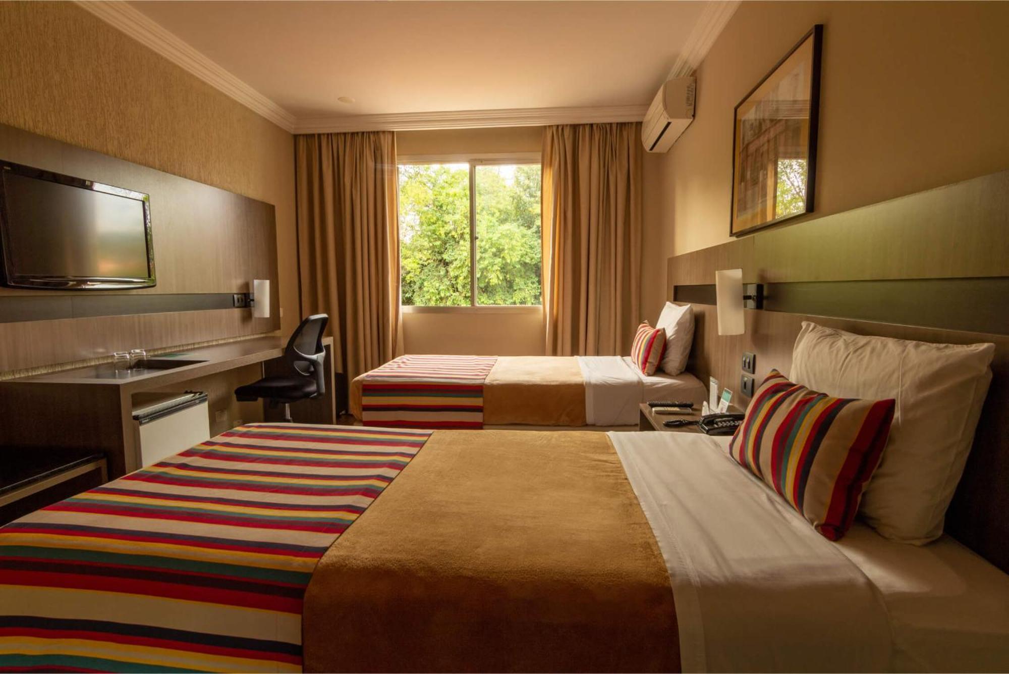 Hotel Deville Express Cascavel Cascavel  Exterior photo