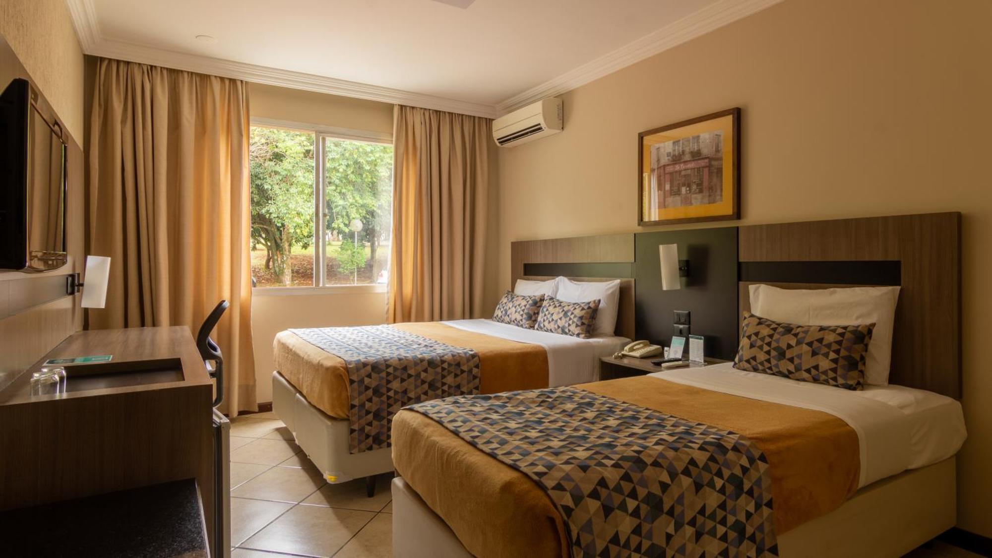 Hotel Deville Express Cascavel Cascavel  Exterior photo